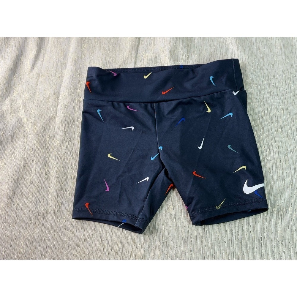 NWT nike biker shorts, size 6